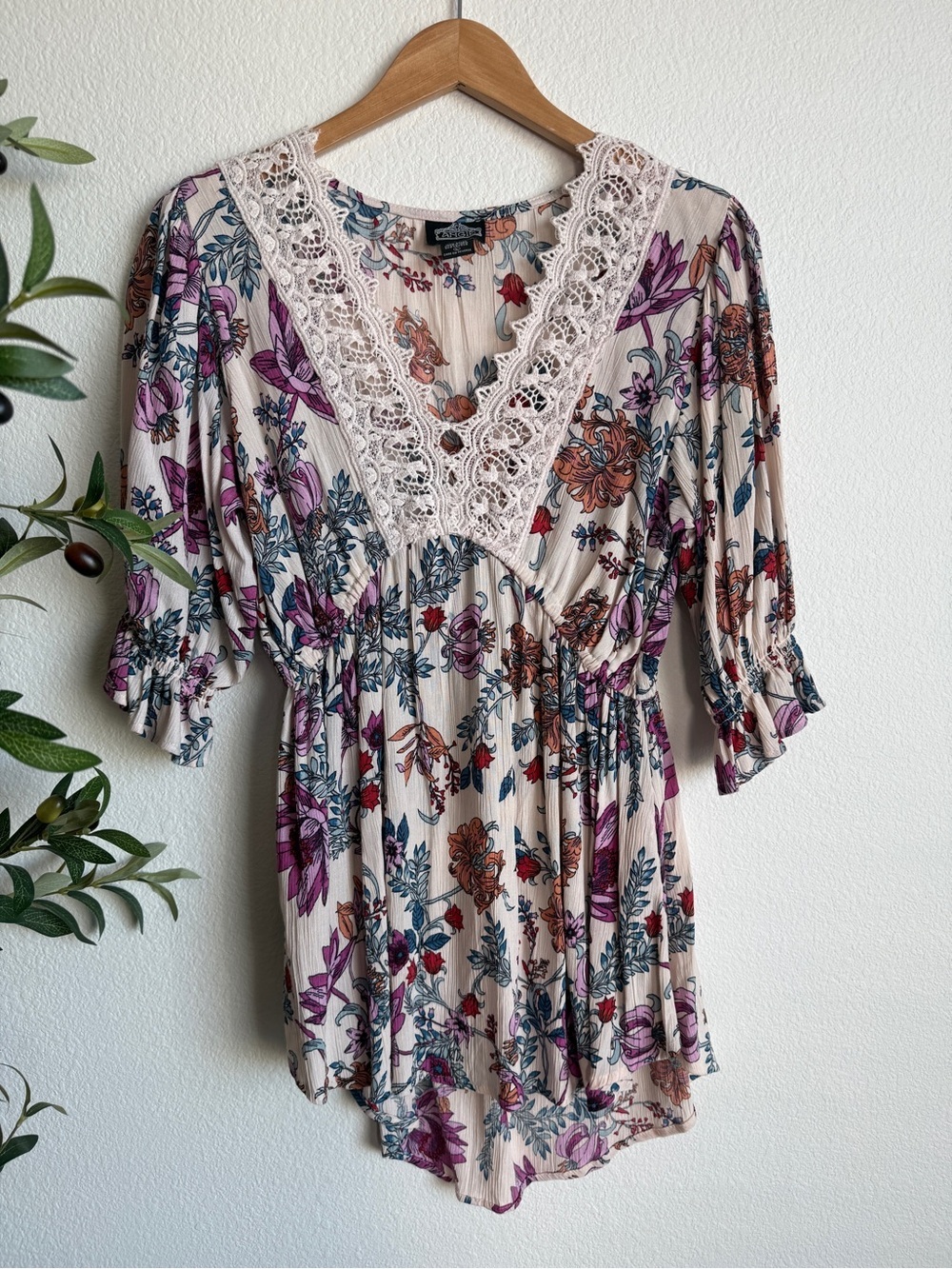 Angie Floral Boho Peasant Top Crochet Lace Women’s Size Large